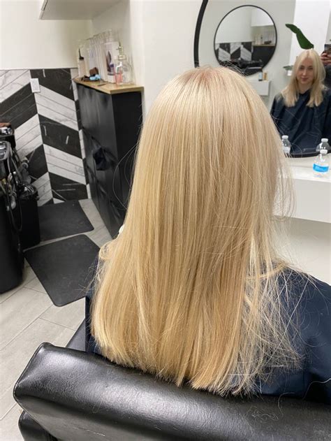 Warm Tone Platinum Blonde Hair Yellow Blonde Hair Bright Blonde Hair