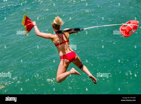 8 Hot Sexy Aileen Carreno Bikini Pics
