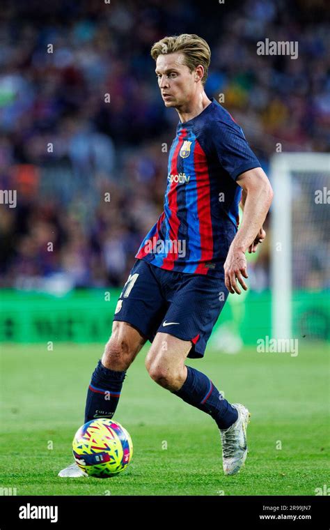 Barcelona May Frenkie De Jong In Action During The Laliga Match