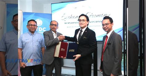 SME Corp MTDC Bantu PMKS Berkembang Ke Luar Negara BULETIN TV3 Malaysia