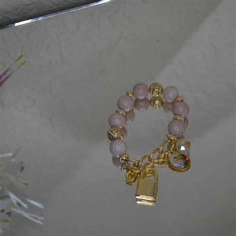 PULSEIRA DE RESINA E CORRENTES NUDE E DOURADO Elo7