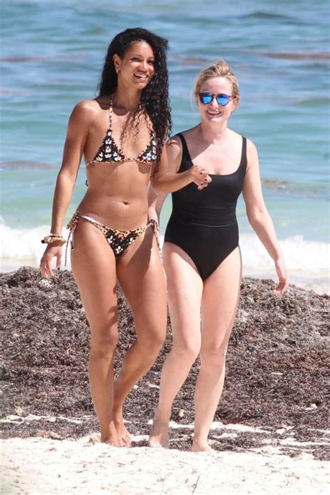 Vick Hope The Fappening Sexy Bikini 34 Photos The Fappening