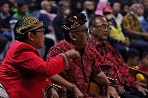 Hasto Lakon Bima Suci Teguhkan Komitmen PDIP Lebih Menyatu Dengan