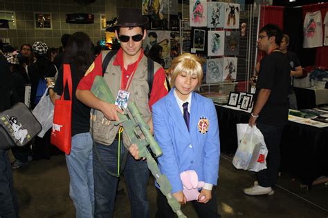 Anime Expo 2010 Cosplay Images Pictures People In Costumes Convention Floor