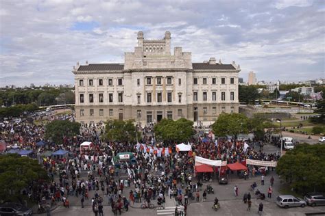 Uruguay se convirtió en ley la reforma jubilatoria que impulsó Luis