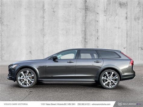 New 2024 Volvo V90 Cross Country B6 Awd Ultimate 4 Door Sedan For Sale