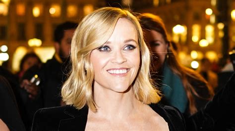 Reese Witherspoon Poses In A Bikini To Mark Magical Milestone HELLO