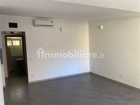 Vendita Appartamento Roma Bilocale In Via Vibio Mariano 69 Ottimo