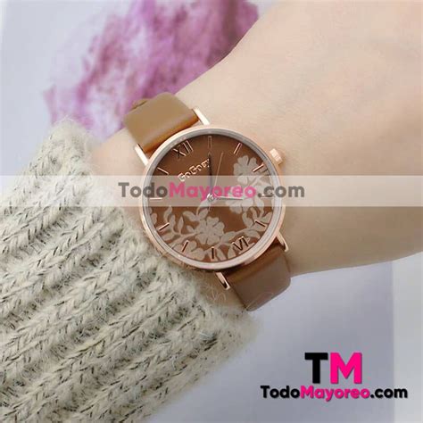 Reloj Extensible Piel Sintetica Rosas Nude Sin Numeros Cafe R3999