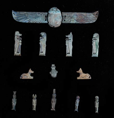 Ancient Egyptian - Faience Set of amulets ornaments - Catawiki