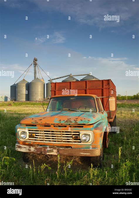 Old Farm Truck Hi Res Stock Photography And Images Alamy