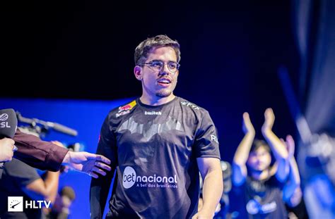 Yuurih Iem Rio