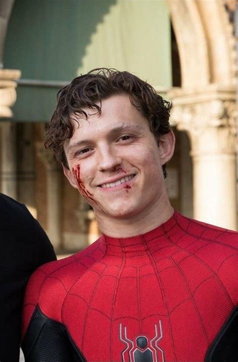 Pin By Miranda Dilaurentis On Marvel Tom Holland Spiderman Tom