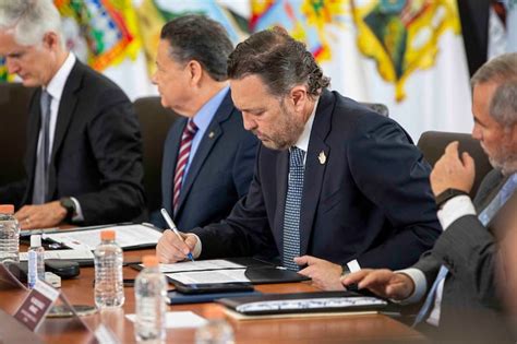 Mauricio Kuri firma convenio para fortalecer la seguridad pública en 2023