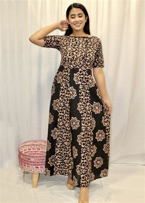 Get Batik Printed Boat Neck Maxi Dress at ₹ 1200 | LBB Shop