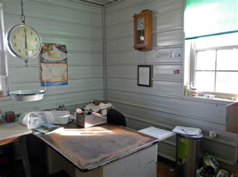 Inside An Amish Bookstore Amish America