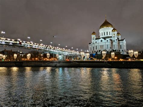 Как работает ночной режим фото в смартфонах: тестируем Honor 20S