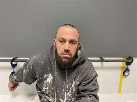 New Bedford Man Arrested After Flashing Staff At Dartmouth Mall Abc6