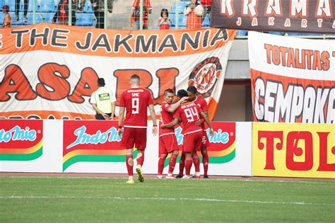 Persija Vs Semen Padang Digelar Di Patriot