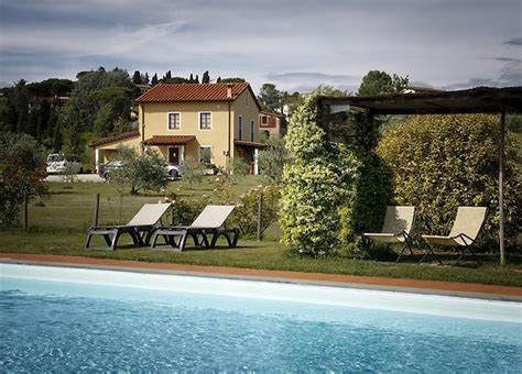 Top 11 Villas in Lucca for rent, Italy | the-private-villas.com