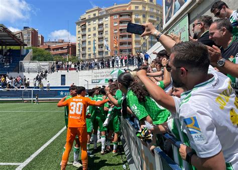 Un día de playoffs de ascenso en las carnes de un bético