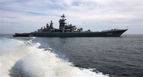 Le Destroyer Russe Smetlivy En Route Pour La Mer M Diterran E Archive