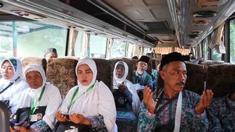 Pemkab Karawang Lepas Calon Jamaah Haji 2023 Sekda Jaga Kesiapan