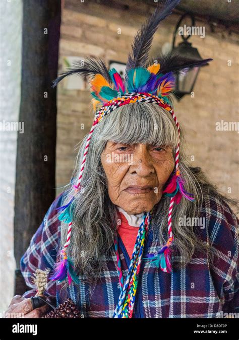 Traditional clothing in paraguay hi-res stock photography and images ...