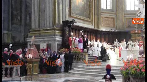 Miracolo Di San Gennaro Si Sciolto Il Sangue Del Martire Nel Duomo