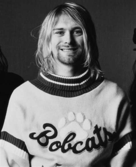 Kurt Cobain Smiling 22 Pictures Of Kurt Cobain Smiling In Honor Of