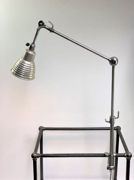 Lampe Tous Sens Version Nickel E Etau Bras