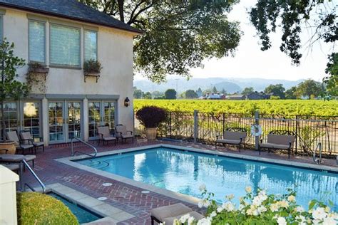 VINEYARD COUNTRY INN - Updated 2024 Prices & B&B Reviews (St. Helena, CA - Napa Valley)