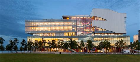 Architecture Now And The Future GEORGE BROWN COLLEGE WATERFRONT CAMPUS