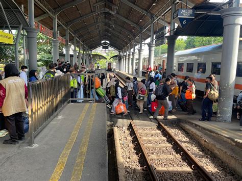 Arus Balik Berakhir Tapi Pendatang Kereta Di Daop 8 Surabaya Masih