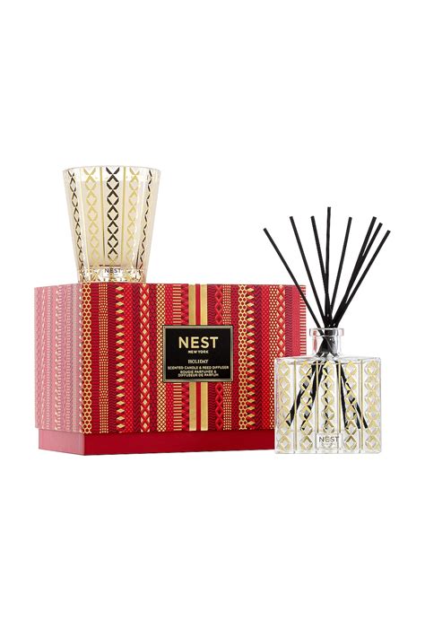 NEST New York Holiday Classic Candle Reed Diffuser Set REVOLVE