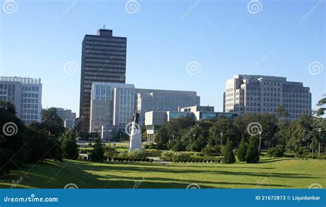 Baton Rouge Skyline stock image. Image of statue, rouge - 21672873