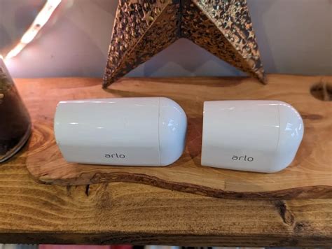 Arlo Essential Spotlight Outdoor Security Camera Review vs Arlo ...