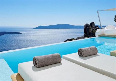 Villa Divine | MLV Santorini luxury villas