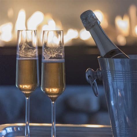 Massage + Romantic Getaway Packages - Wildside Sanctuary