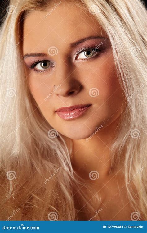 Belle Fille Blonde Photo Stock Image Du Fille Beau