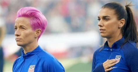 U S Womens Soccer Players Settle Equal Pay Lawsuit Cbs News