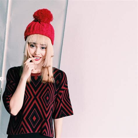 Những tips mix đồ Giáng sinh đáng học hỏi từ hot girl Việt