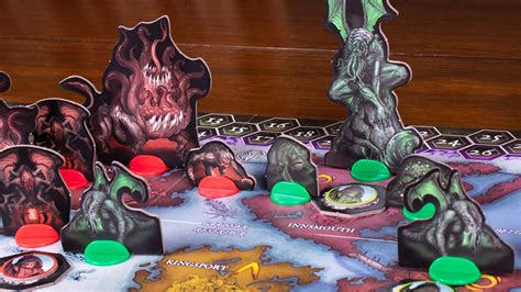 10 Best Cthulhu Board Games That Arent Arkham Horror Dicebreaker