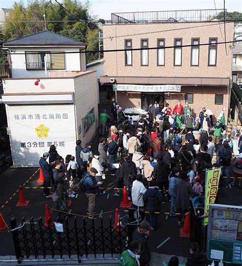 歳末「餅つき」に師岡・日吉で長い列、樽町の町会では3年ぶり復活も 横浜日吉新聞