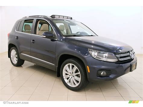 Night Blue Metallic Volkswagen Tiguan Se Motion Photo