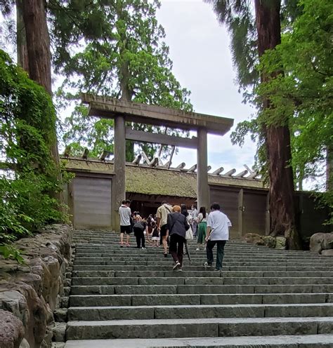 【伊勢】伊勢神宮で出逢う、厳かな歴史と文化。心に残るの旅 全国ローカルグルメの旅