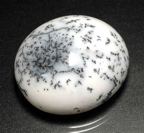 Dendritic Agate Meaning Properties And Powers The Complete Guide