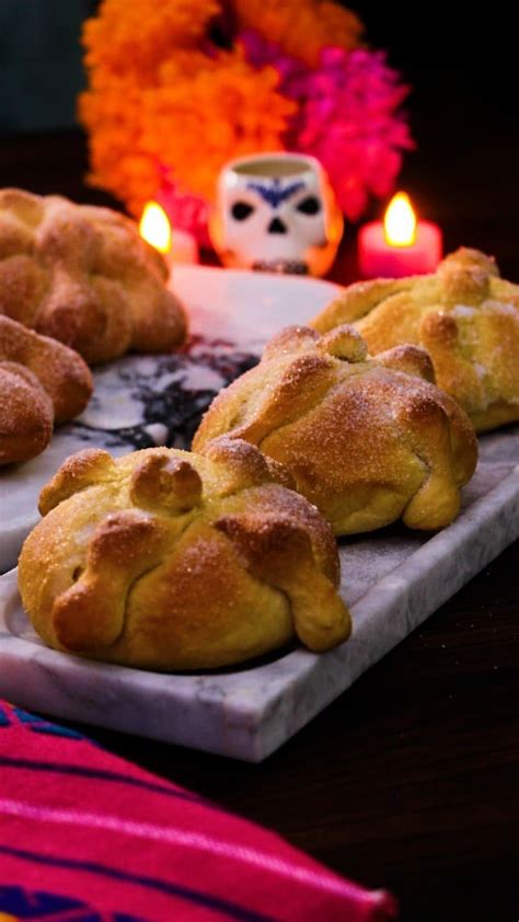 Aprende A Preparar Pan De Muerto Para Tu Altar U Ofrenda Y Vive