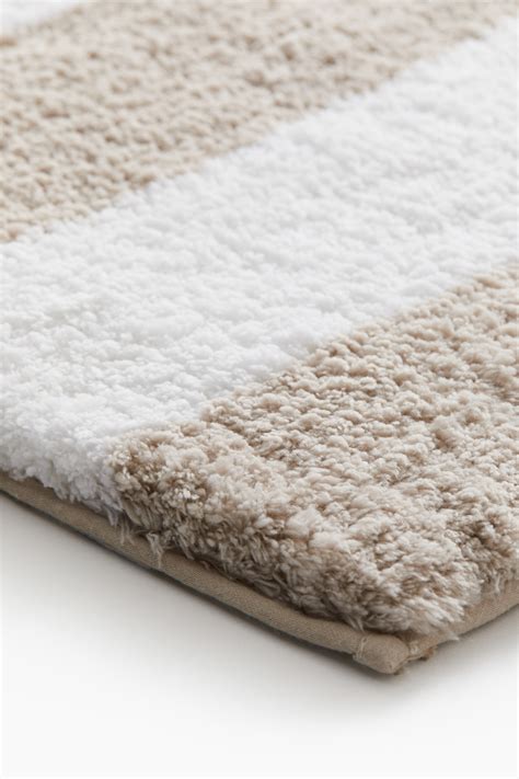 Alfombra de baño en mezcla de algodón - Topo claro/Rayas - HOME | H&M ES