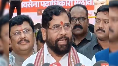 Cm Eknath Shinde अजितदादांकडे अर्थ मुख्यमंत्री शिंदेंनी दिली पहिली प्रतिक्रिया News18 लोकमत